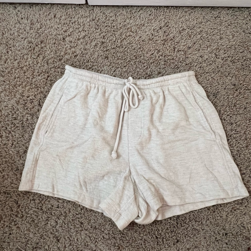 Women's Aerie Cream Shorts